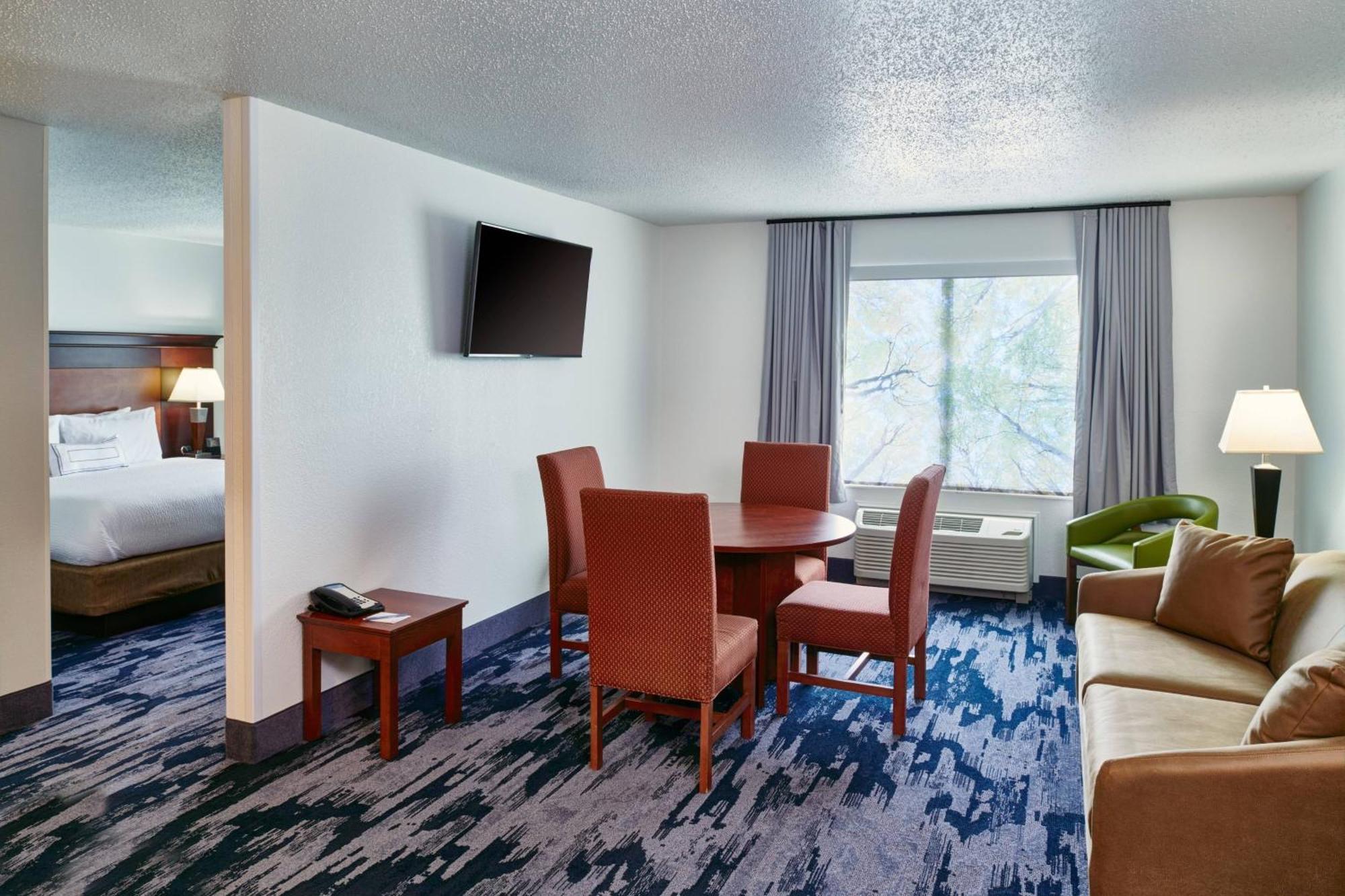 Fairfield Inn & Suites Detroit Livonia Εξωτερικό φωτογραφία